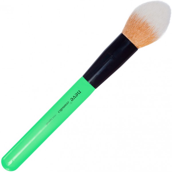 Neve Cosmetics Pennello Mint Tapered